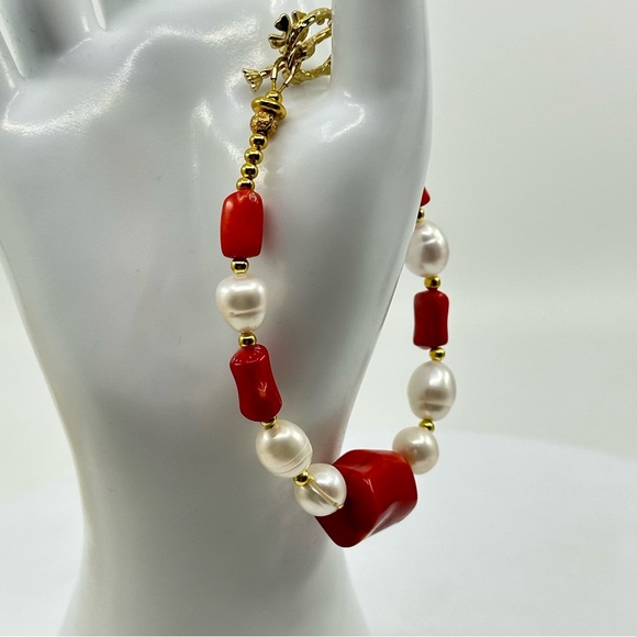 #363 New Handmade Coral and Pearls Bracelet with Gold-tone Toggle Clasp - Picture 8 of 8